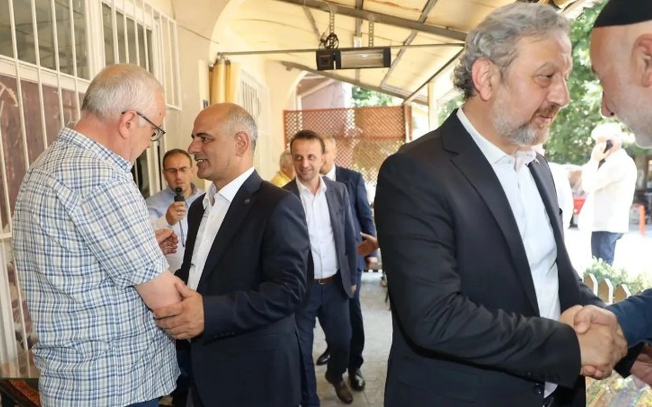 Körfez Belediye Başkanı esnaf ziyaretinde bulundu