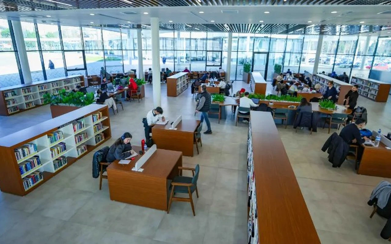 Kocaeli Büyükşehir 8 kütüphane ile hizmet veriyor