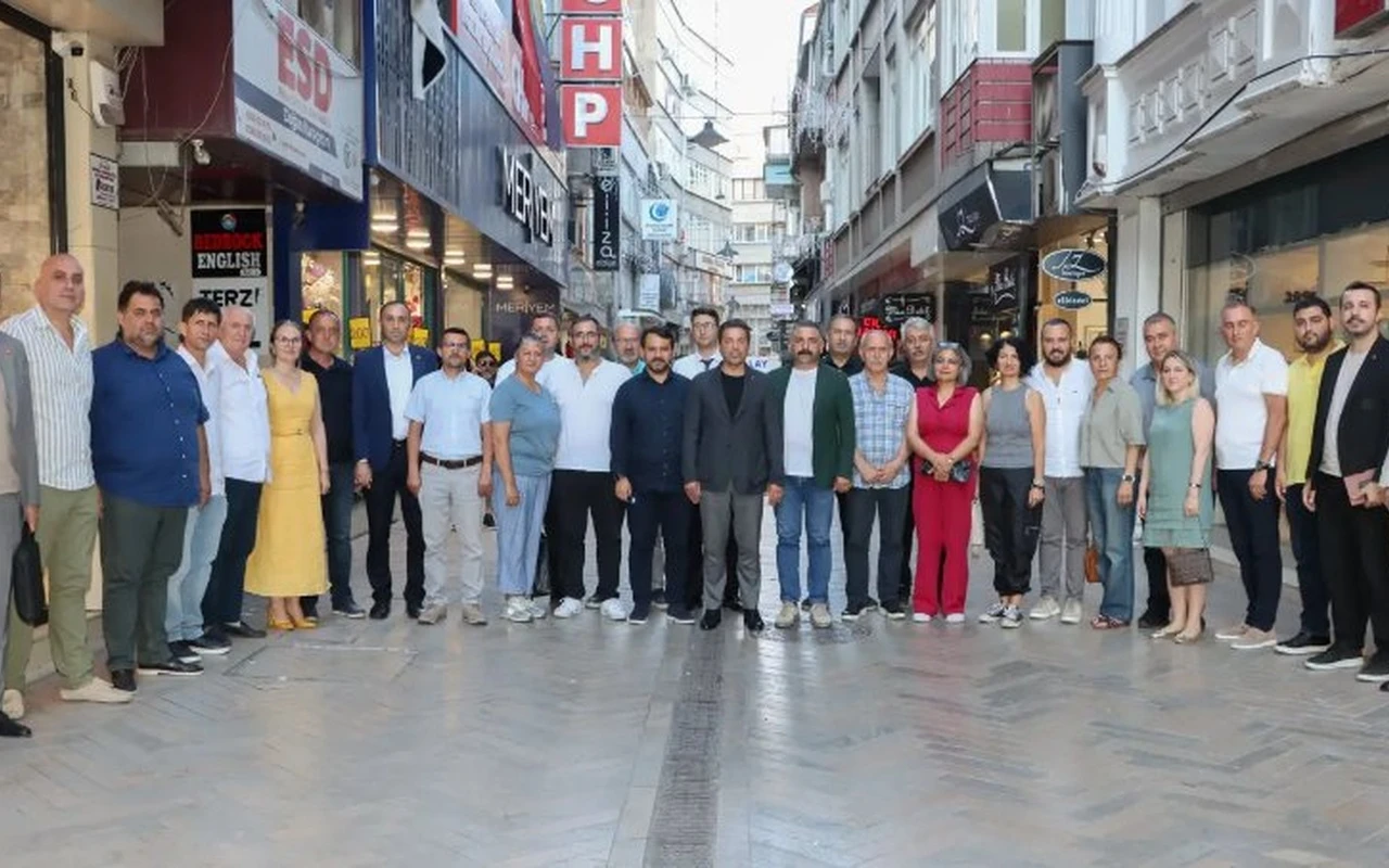 CHP Kocaeli Örgütü Özgür Özel liderliğini savundu