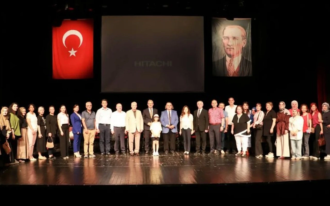 Kocaeli İl Eğitim Müdürlüğü aile konferansı düzenledi