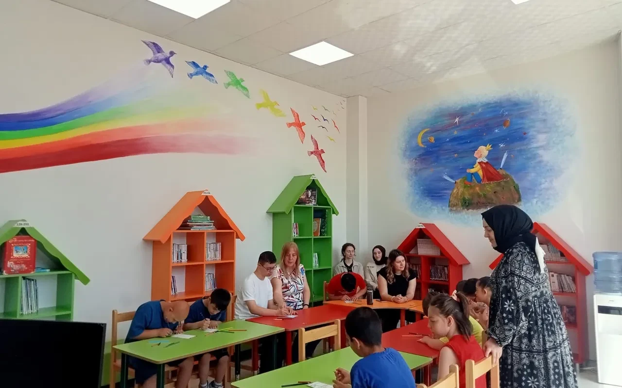 Özel Çocuklar İZGİMde Kitap Dünyasıyla Buluştu