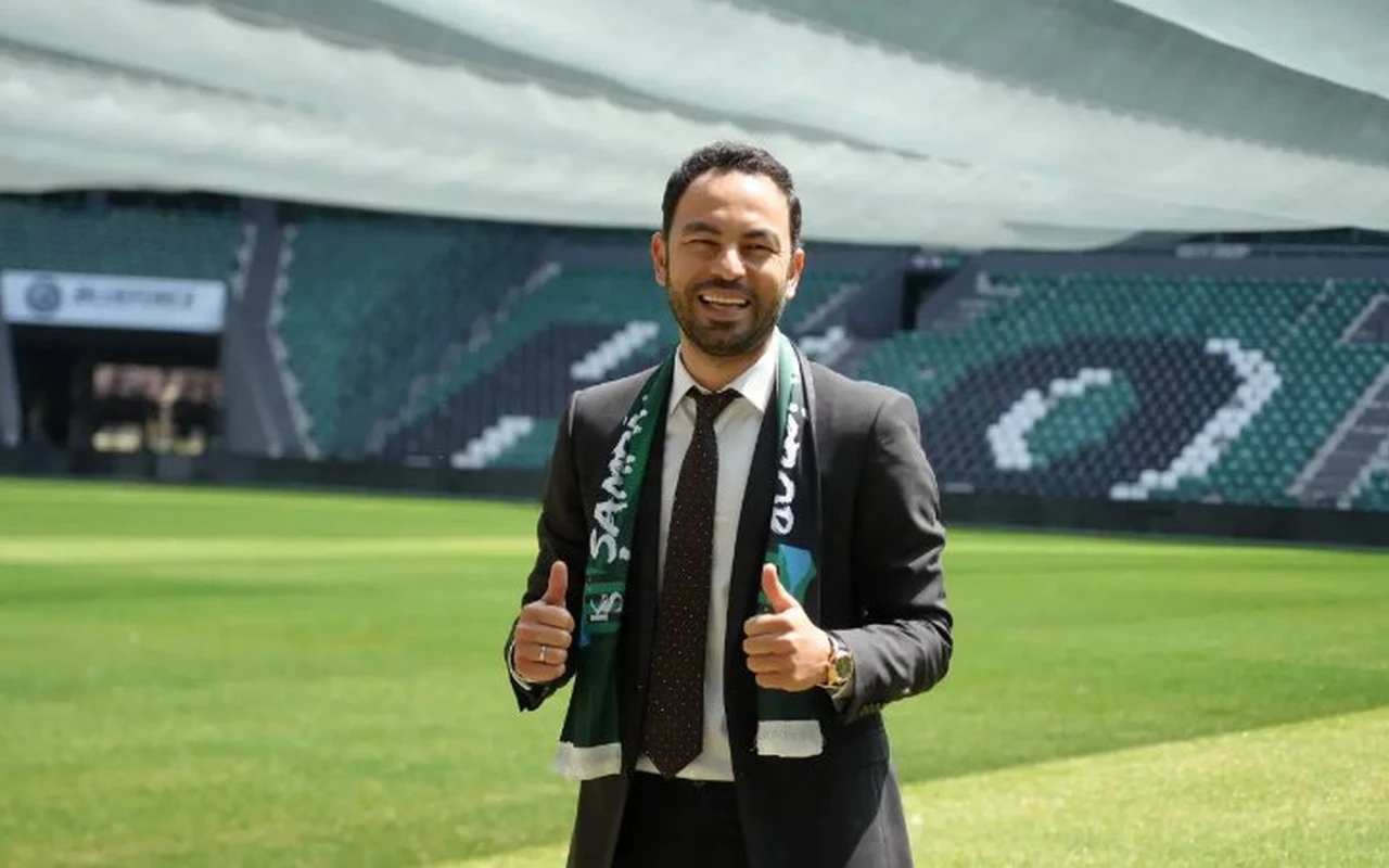 Selçuk İnan Kocaelispor ile anlaşma imzaladı