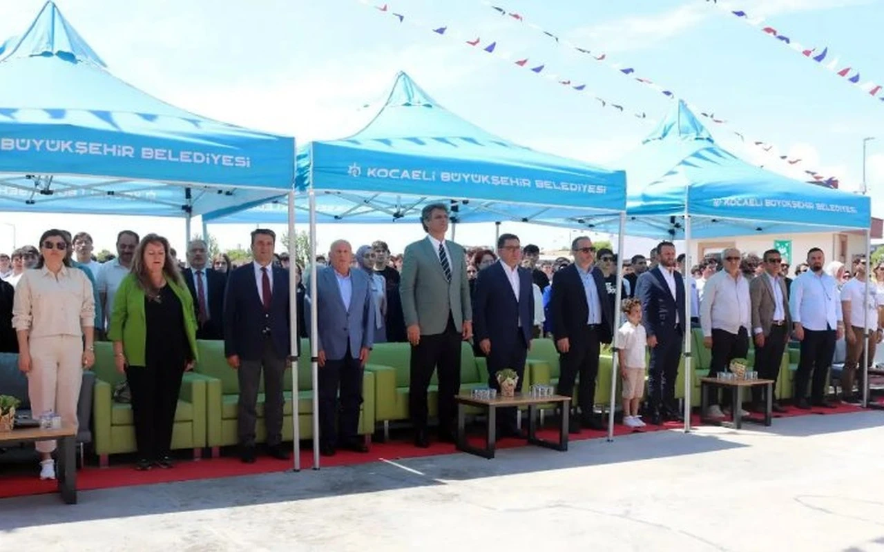 KOTO AOSB Mesleki Lisesi 10 yılı kutladı