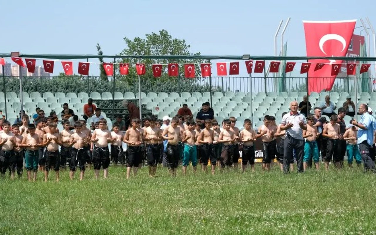Sekapark Altın Kemer güreşleri Kocaelide başladı