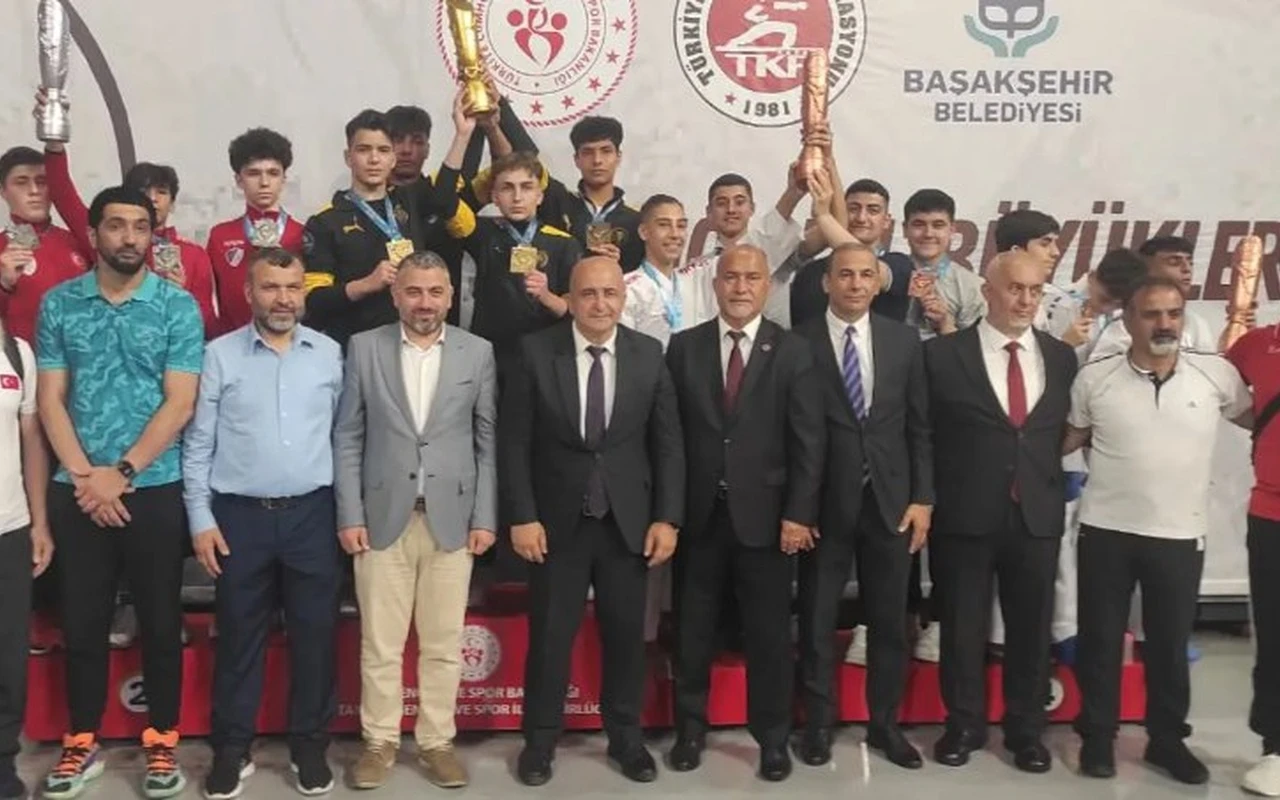 Reykan Türkiye Premier Liginde madalyalar kazandı