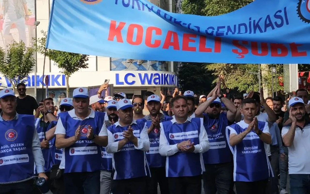 İzmit'te emekçiler hayat pahalılığını protesto etti