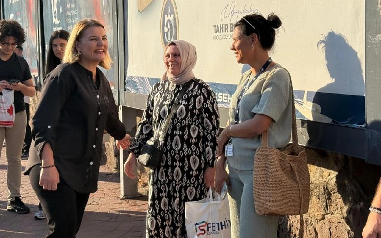 İzmit belediye başkanı emekçileri ziyaret etti