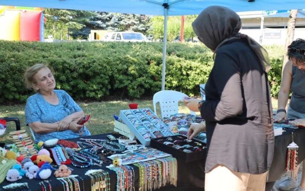 Kocaeli kadınlar el emeği ürünler sergiledi