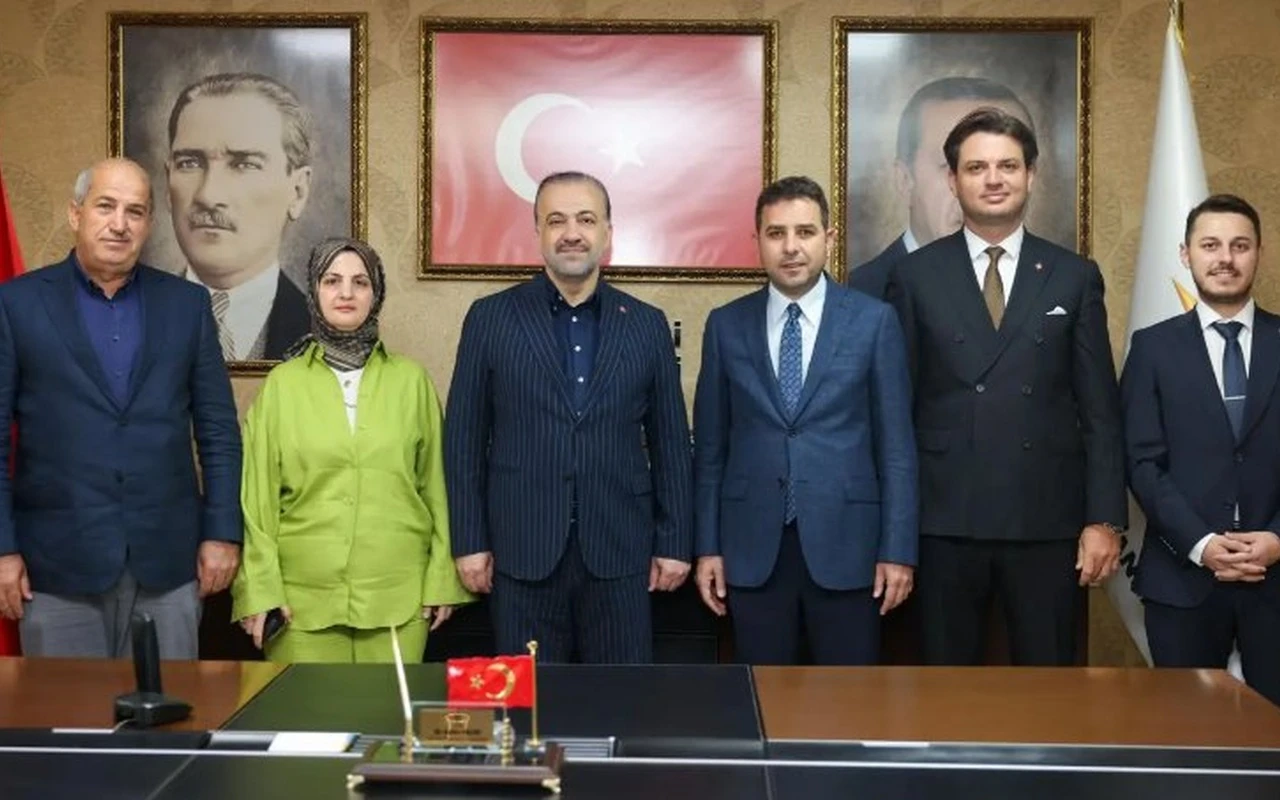 AK Parti Kocaeli il başkanı Gazel ile görüştü