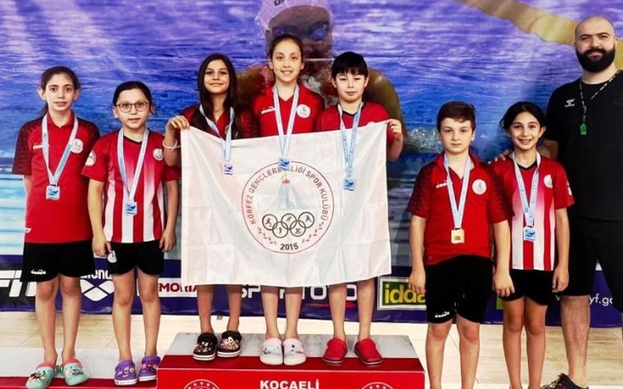 Körfez Gençlerbirliği yüzücüleri 12 madalya kazandı