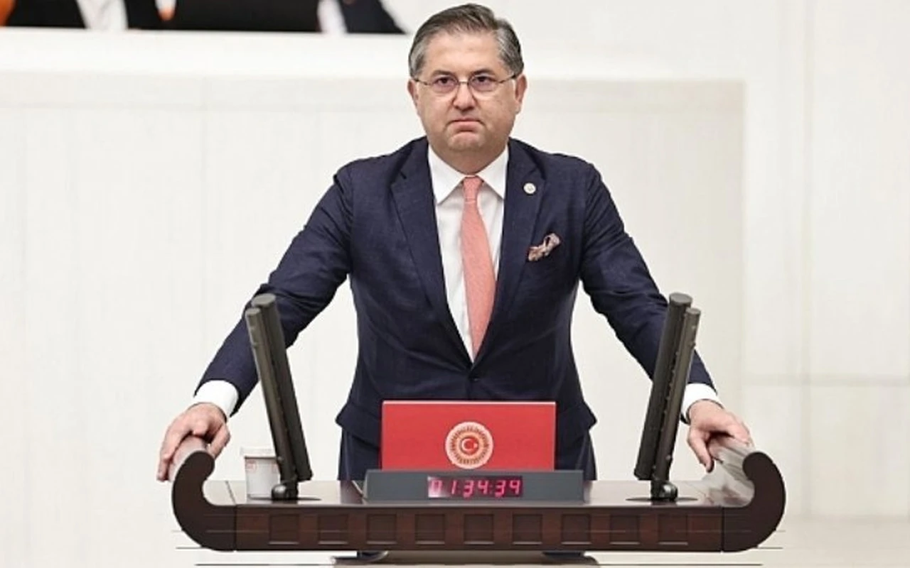 Yıldızlı İmamoğlu'nun diplomasına tepki gösterdi