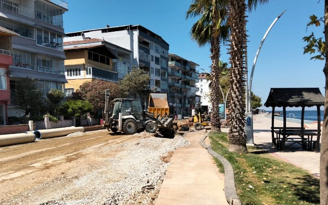Halıdere’de sahil düzenlemesi gecikti