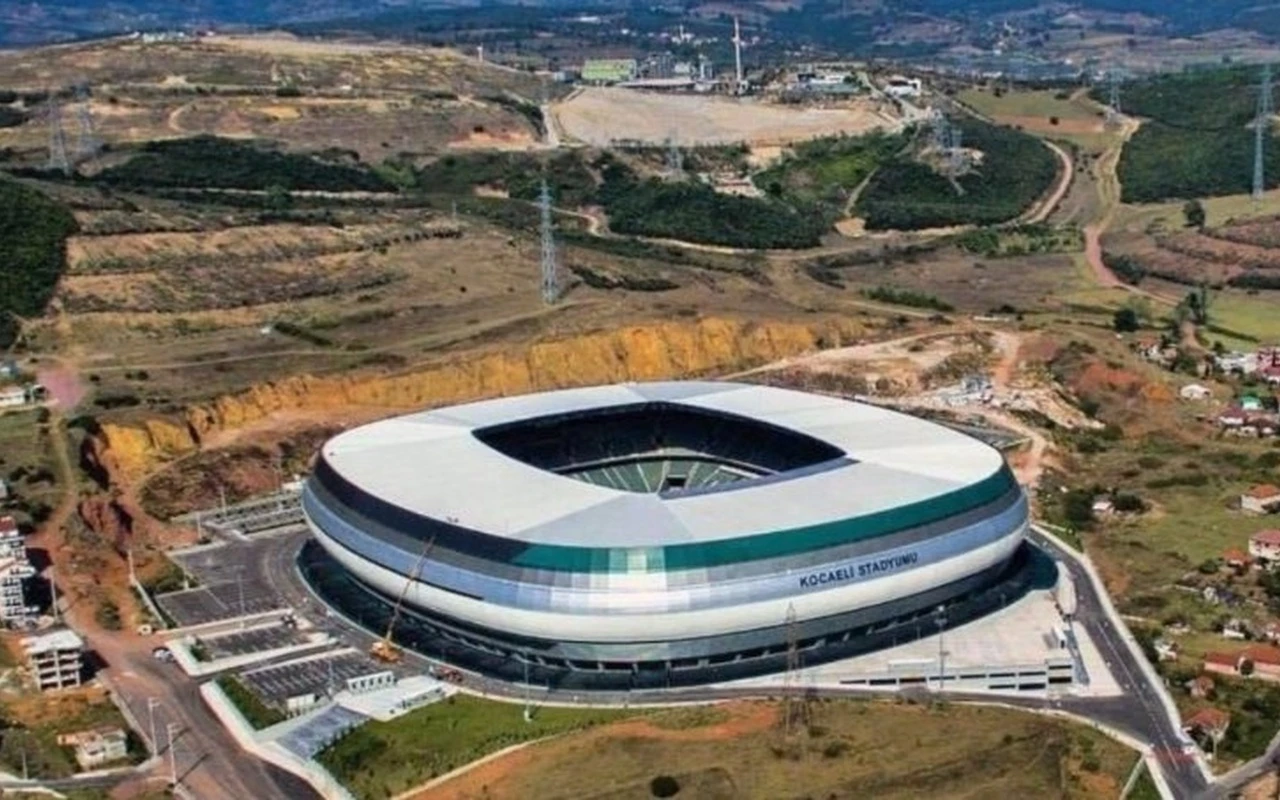 Kocaeli Stadyumu çevresi led armatürlerle aydınlandı