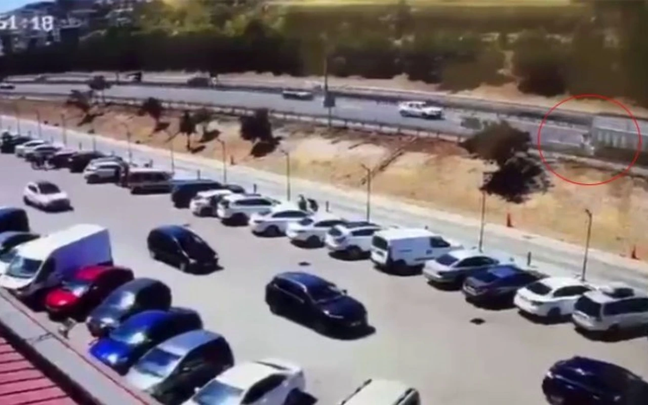 Kocaeli’de motosiklet kazası güvenlik görüntüsü ortaya çıktı