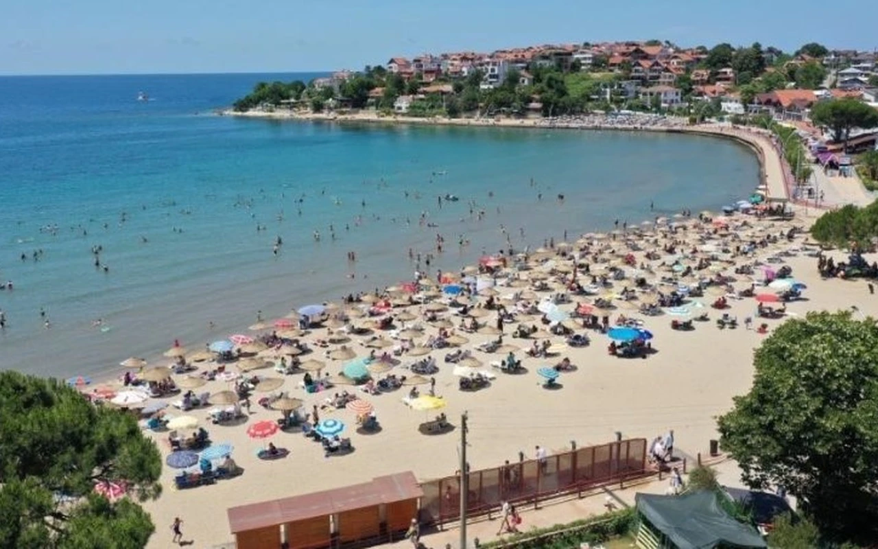 Kandıra plajlarında 3 gün deniz yasağı başladı