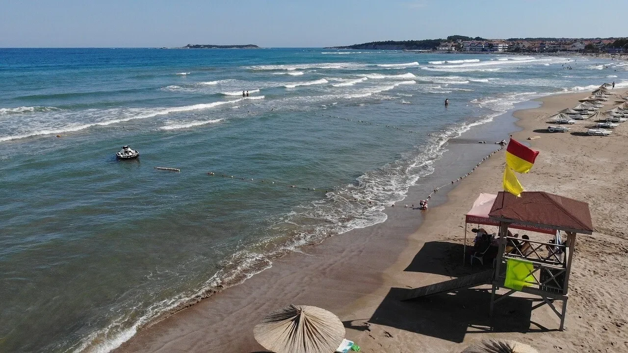 Kocaeli sahillerinde KOSKEM İle 1199 kişi hayata tutundu