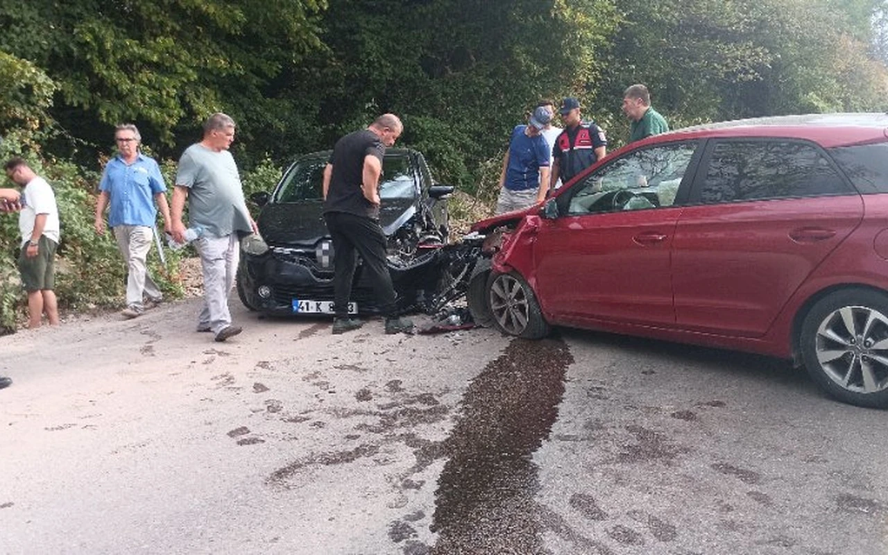 Karamürsel’de trafik kazası 4 yaralı verdi