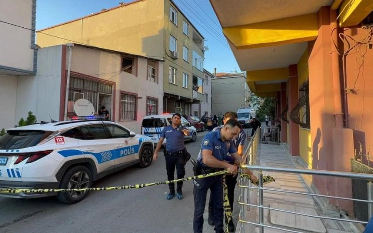 Gebze’de anne ve kızı bıçaklanarak öldü