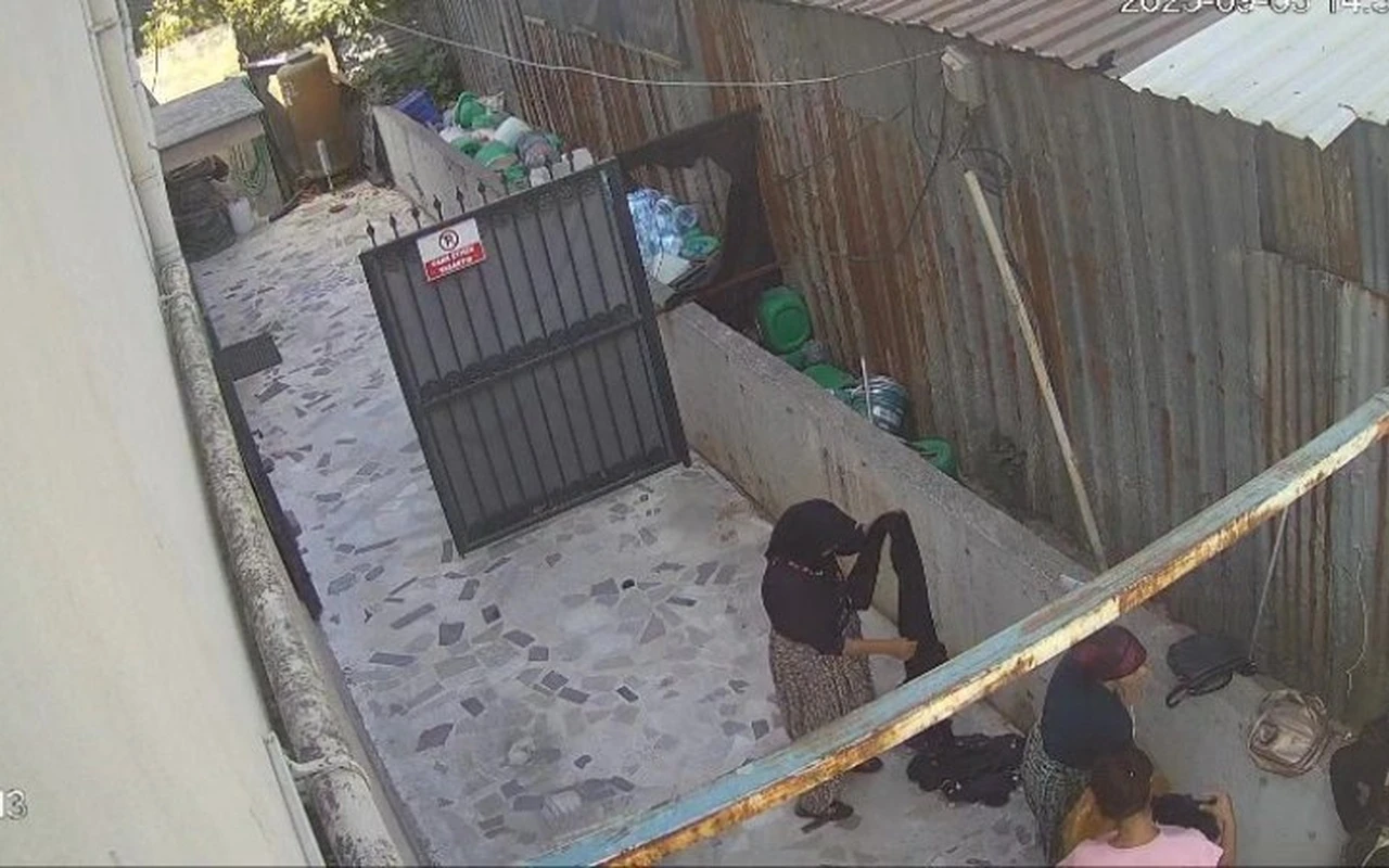 Kocaeli'de kadınlar bahçede kıyafet değiştirdi