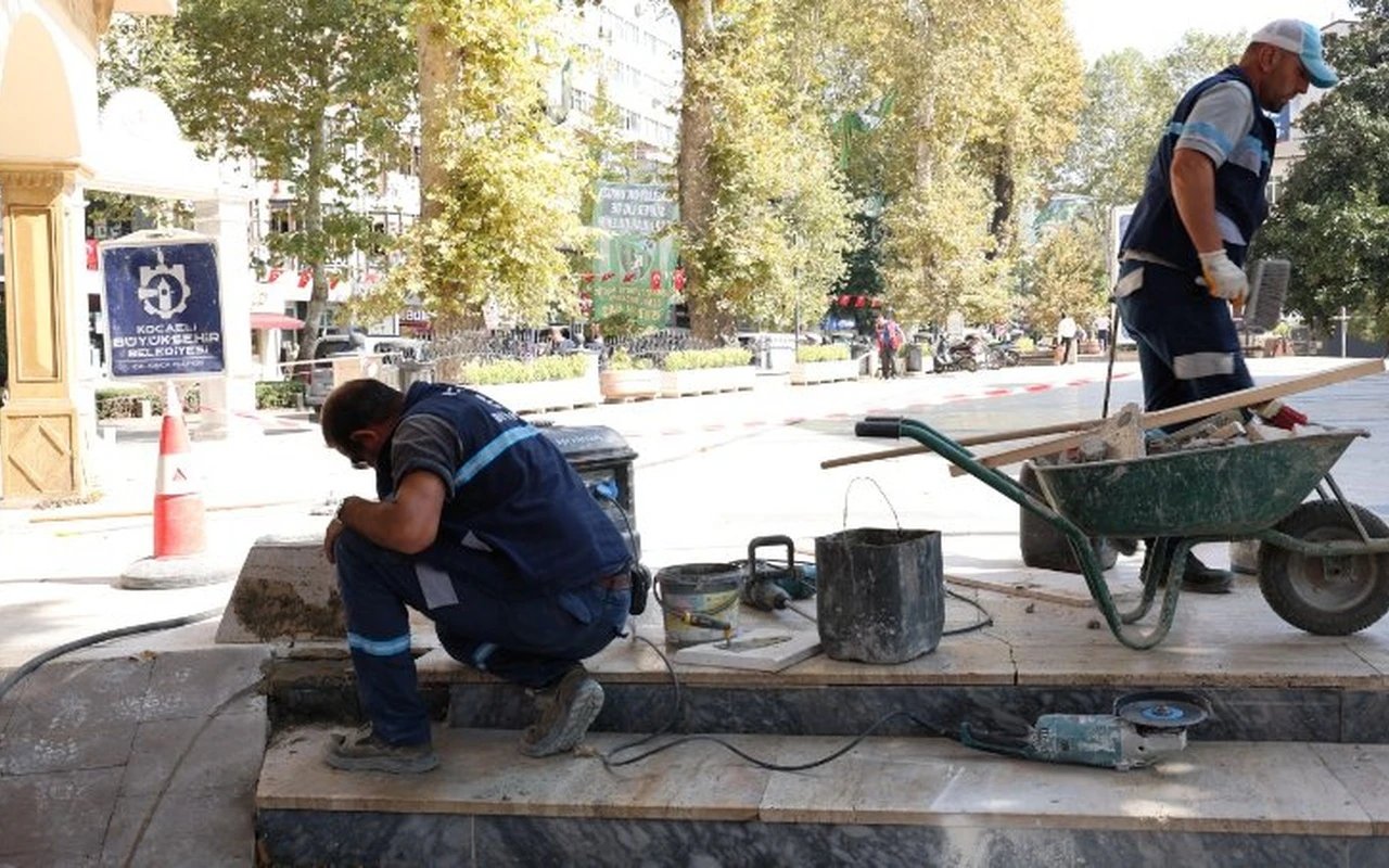 Kocaeli Fevziye Camii bahçesini yeniliyor