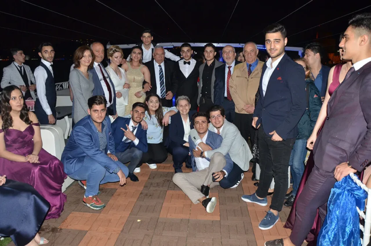 Teknede Mezuniyet: Sadece Bir Tören Değil, Bir Deneyim