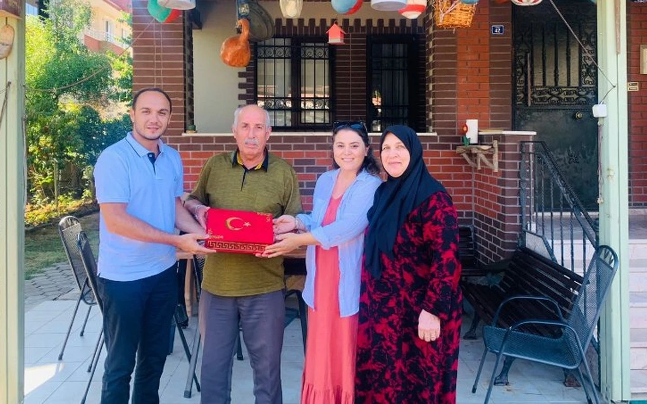 İzmit belediyesi gazi ailelerini ziyaret etti