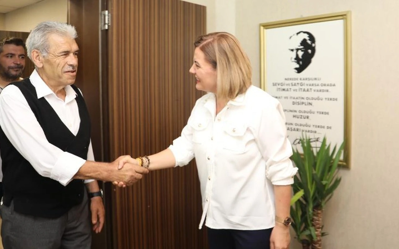 İzmit belediyesi halk buluşmalarına devam ediyor