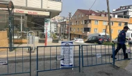Gebze'de zabıta affetmedi: Kural tanımayan pazarcı esnafının tezgahı kapatıldı