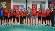 Köyceğiz'de yöneticiler sporla buluştu: Voleybolda Köyceğiz, dartta seydikemer galip