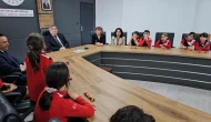Minik şairlerden anlamlı sunum: Atatürk İlkokulu'nda şiirlerle dolu bir gün