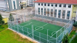 Kocaeli kırsalına 12 futbol sahası yapıldı