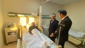 "Vali Aktaş Seka Devlet Hastanesinde hasta ziyareti yaptı"