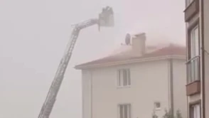 Kocaeli'de sağanak ev çatısını vurdu