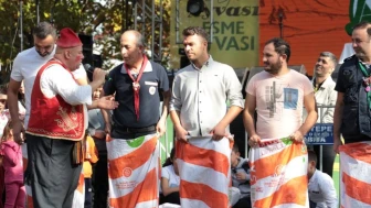 Eşme Ayva Festivali renkli görüntüler sundu
