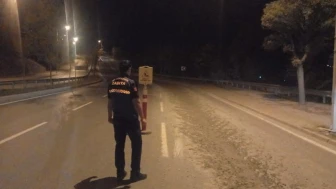 Kocaeli'de yola beton döken firmaya ceza kesildi
