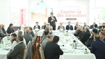 Kartepe'de din görevlileri için program düzenlendi
