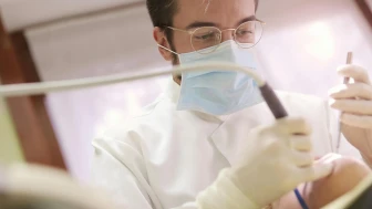 Rubber Dam Nedir? Ne İşe Yarar?