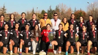 Körfez Gençlerbirliği ragbide şampiyon oldu