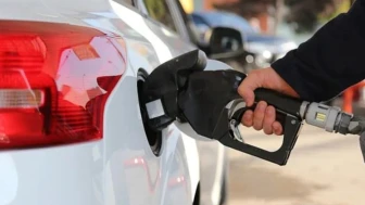 Akaryakıta çifte indirim geldi