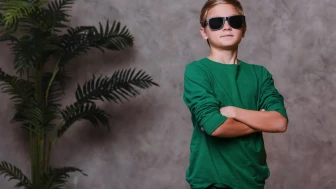 Erkek Çocuk Günlük Kombinlerinde Renk ve Tarz Uyumu