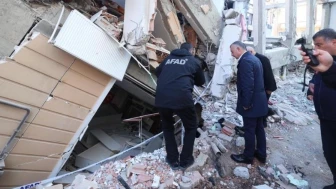 Gebze'de zemin hareketi 72 daire boşalttı