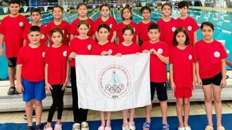 Körfezli yüzücüler Sakarya'da şampiyon oldu