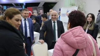 Darıca'da istihdam fuarı iş arayanları buluşturuyor