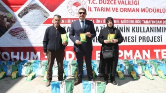 Ekilmedik yer kalmayacak: Düzce'de 73 üreticiye ücretsiz fasulye ve bal kabağı tohumu verildi