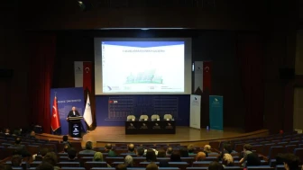 Düzce Üniversitesi'ndeki enerji çalıştayından çarpıcı tespit: Karbon çağı kapanıyor, hidrojen dönemi başlıyor