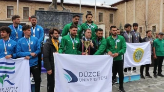 Erkek rafting takımı Türkiye Şampiyonu oldu: Düzce Üniversitesi'nden büyük başarı