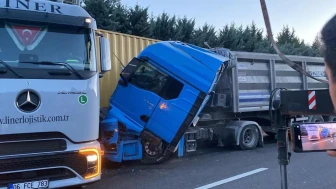 Kocaeli TEM Otoyolu'nda zincirleme kaza: Trafik yavaşlayınca 3 araç birbirine girdi
