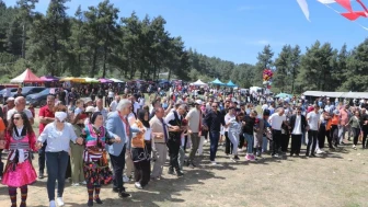 Söke'de 20. Karadeniz Yayla Şenliği coşkusu: Anneler Günü'nde özel jestler dikkat çekti