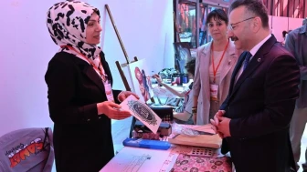 Eskişehir Valisi Aksoy, Genç Sanat Çalıştayı'nda eserleri inceledi: Hangi sanatçıların eserleri sergilendi?