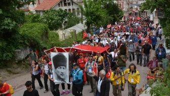 Tarihi İstiklal Yolu'nda yürüyüş heyecanı başlıyor